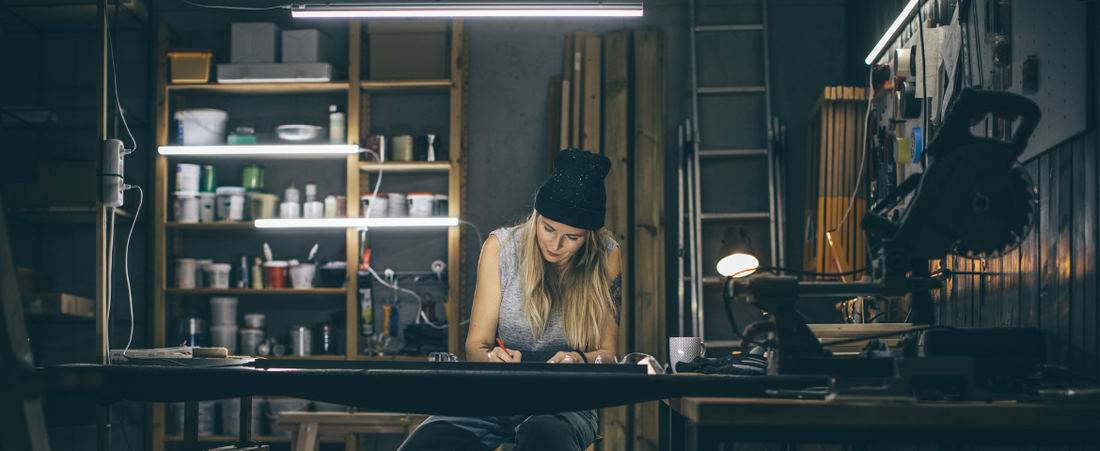 Éclairage d’atelier : de la « chambre noire » au paradis de l’artisan