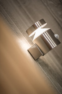 OSRAM LED Wand- und Deckenleuchte, Leuchte für Außenanwendungen, intergrierter Bewegungssensor, Tag-Nacht-Sensor, Warmweiß, 150,0 mm x 102,0 mm x 135,0 mm, ENDURA STYLE CYLINDER